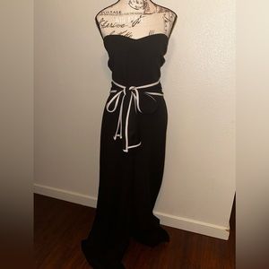 Sexy, Strapless Jumpsuit 🖤🤍